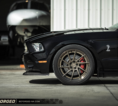Фото дисков BC Forged HCA210 на Ford Mustang V