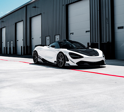 Фото дисков Strasse Wheels SM5R Deep Concave FS на McLaren 720S