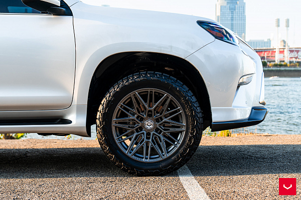 Фото дисков Vossen HF6-5 Сатиновый графит на Lexus GX II