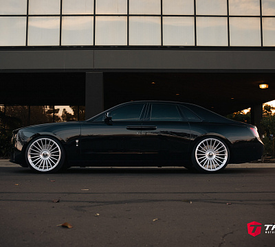 Фото дисков Vossen GEN-04 на Rolls-Royce Ghost II