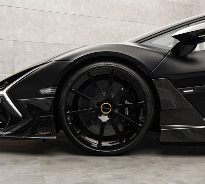 Фото дисков Mansory FV.10 на Lamborghini Revuelto