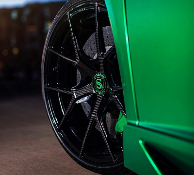 Фото дисков Strasse Wheels SM5R Deep Concave Monoblock на Lamborghini Aventador