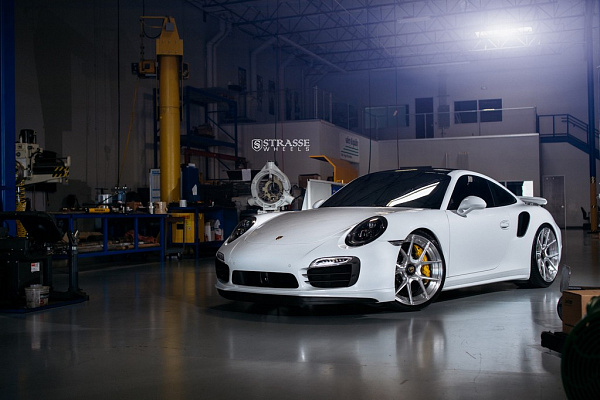 Фото дисков Strasse Wheels SM5R Deep Concave Duoblock Глянцевый лак на Porsche 911 VII