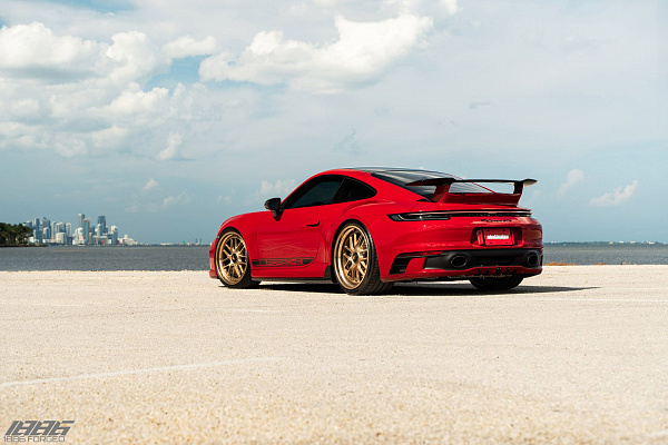 Фото дисков 1886 Wheels S007 Глянцевое золото на Porsche 911 VIII