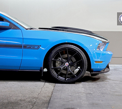 Фото дисков HRE P101 на Ford Mustang V