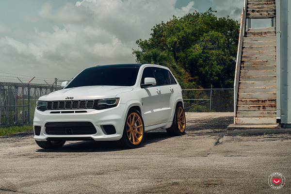 Фото дисков Vossen EVO-2 Глянцевая медь на Jeep Grand Cherokee IV