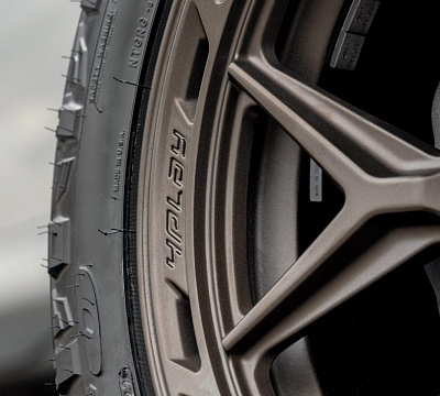 Фото дисков 4PLAY 4P55 на GMC Sierra IV