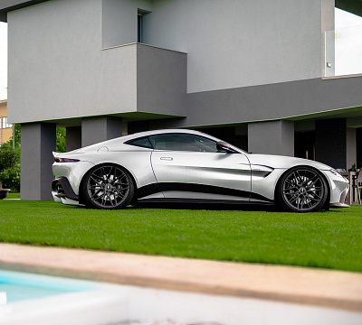 Фото дисков Vossen EVO-5 на Aston Martin Vantage 4