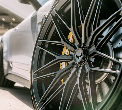 Фото дисков Vossen VPS-4 на Mercedes-Benz AMG GT II