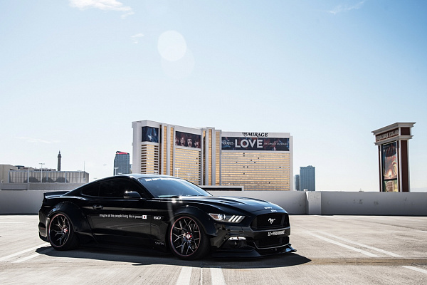 Фото дисков Savini SV72 Глянцевый лак на Ford Mustang VII