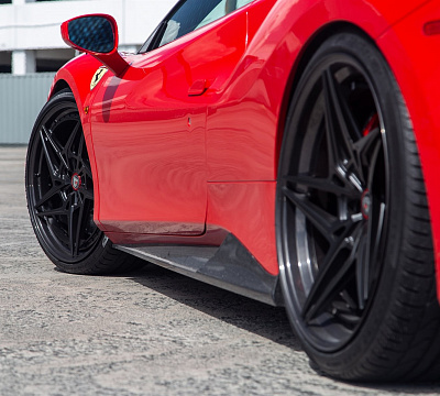 Фото дисков Anrky S3-X3 на Ferrari 488