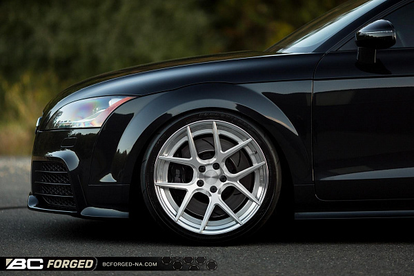Фото дисков BC Forged HCS02 Глянцевый лак на Audi TT (8J)
