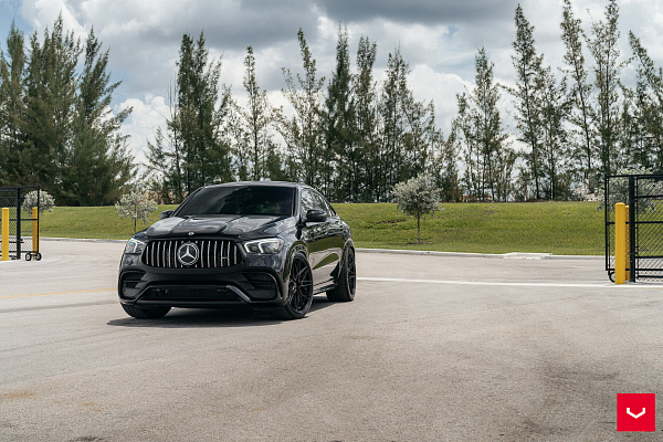 Фото дисков Vossen HF-7 Черный глянец на Mercedes-Benz GLE II