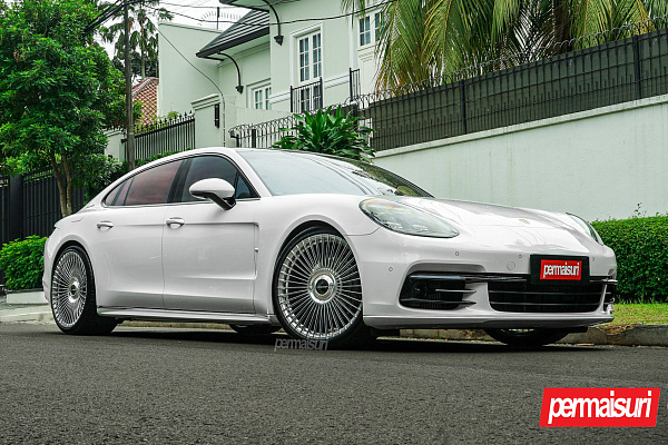 Фото дисков Vossen S17-16 Глянцевый лак на Porsche Panamera II