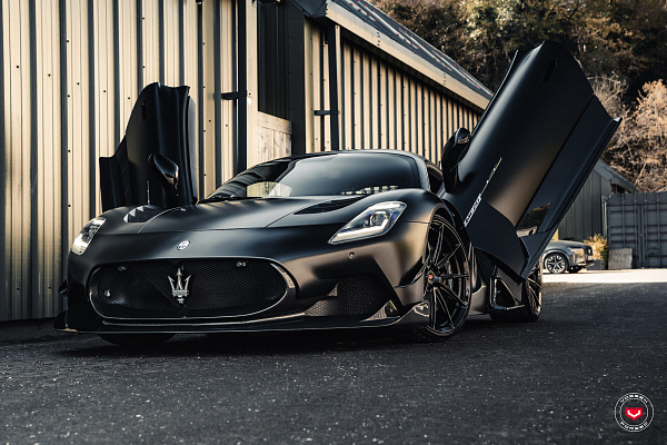 Maserati MC20