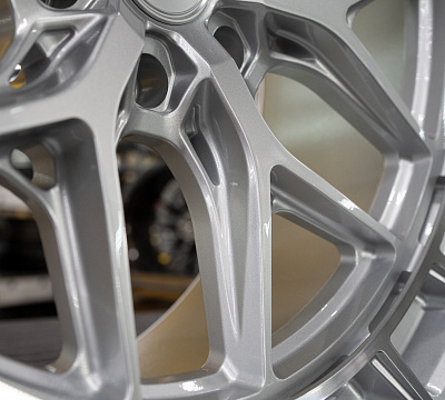 Vossen HFX-1 (6-Lug)