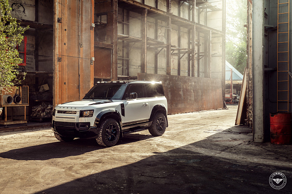 Фото дисков Vossen UV-X Черный глянец на Land Rover Defender II
