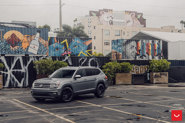 Фото дисков Vossen HFX-2 (5-Lug) Черный глянец на Volkswagen Atlas