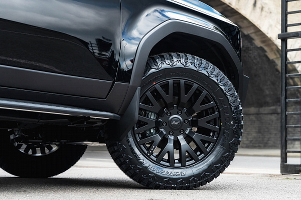 Фото дисков Kahn G22 DC Черный сатин на Toyota Land Cruiser Prado 250