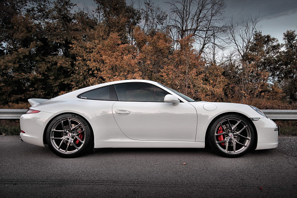 Фото дисков HRE P101SC Глянцевый темный лак на Porsche 911 VII