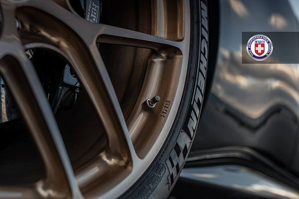 Фото дисков HRE R101 Lightweight Глянцевое темное золото на Ferrari 296