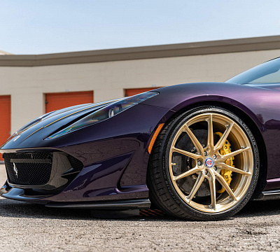 Фото дисков HRE P104SC на Ferrari 812