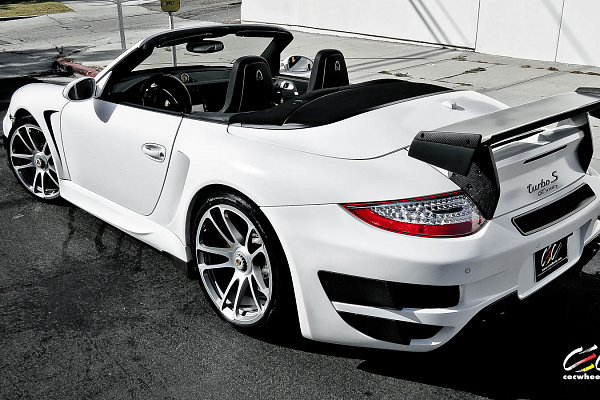 Фото дисков CEC C882 Сатиновый лак на Porsche 911 VI