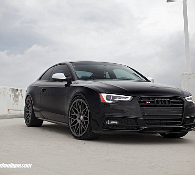 Фото дисков HRE 300M на Audi A/S/RS 5 (8T)