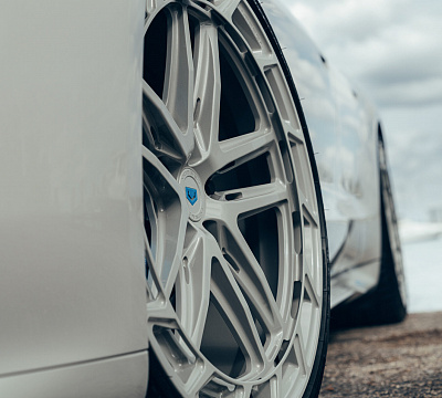 Фото дисков Vossen LC3-03T на Porsche Taycan I