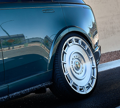 Фото дисков Vossen UV-7 на Land Rover Range Rover V