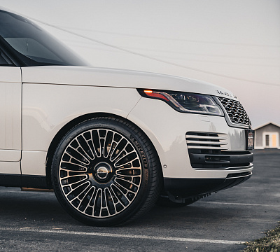Фото дисков Brixton Forged LX01 на Land Rover Range Rover IV