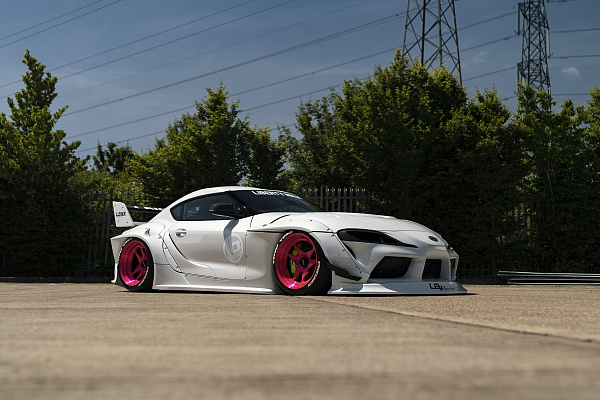 Фото дисков Rotiform USF Глянцевый лак на Toyota Supra A90