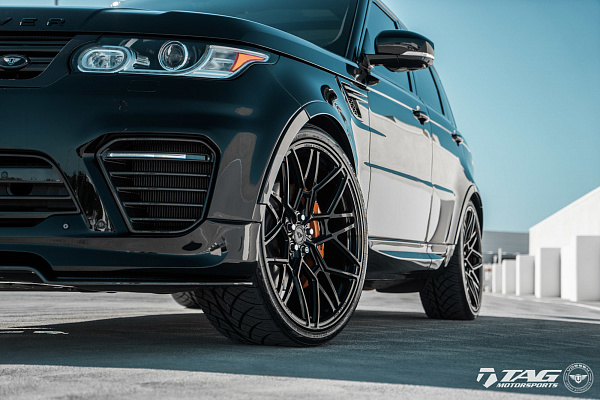 Фото дисков Vossen UV-1 Черный глянец на Land Rover Range Rover Sport II