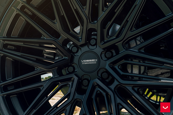 Фото дисков Vossen HF6-5 Черный сатин на Toyota Tundra III