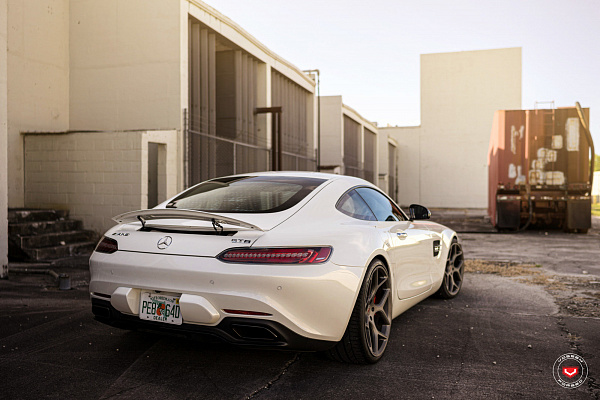 Фото дисков Vossen CG-205 Матовый графит на Mercedes-Benz AMG GT I