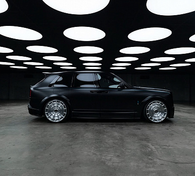 Фото дисков Vossen UV-7 на Rolls-Royce Cullinan