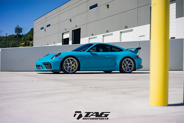 Фото дисков HRE R101 Lightweight Сатиновый лак на Porsche 911 VII