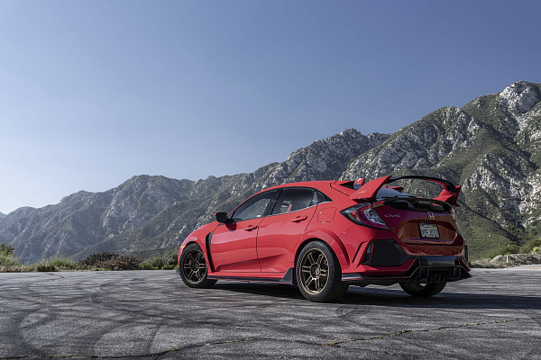 Фото дисков Rotiform RPS Сатиновая бронза на Honda Civic Type R FK8