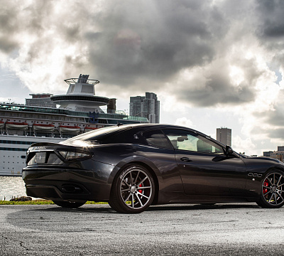 Фото дисков Vossen VFS-1 на Maserati GranTurismo I