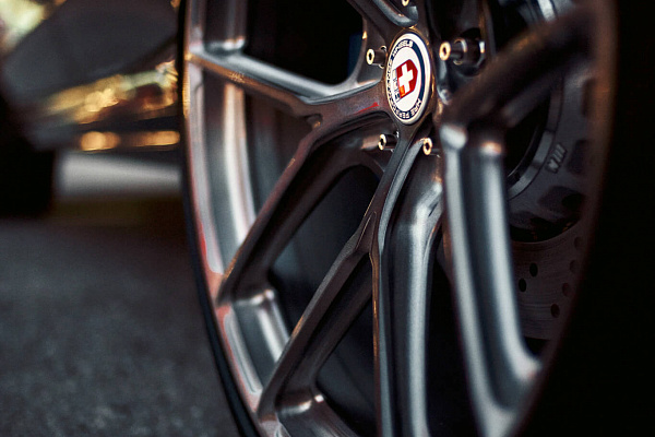 Фото дисков HRE P101SC Глянцевый тонированный лак на BMW X5/X5 M (F15/F85)
