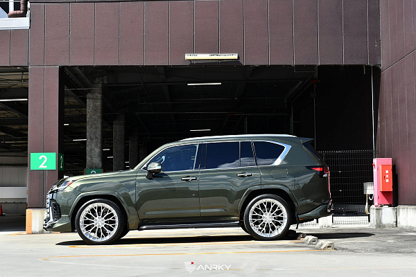 Фото дисков Anrky AN20 Полированный лак на Lexus LX III