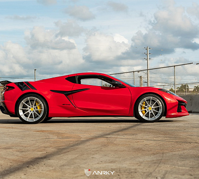 Фото дисков Anrky AN28 на Chevrolet Corvette C8