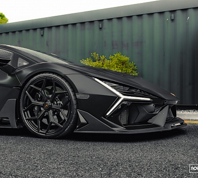 Фото дисков NOVITEC NL4 на Lamborghini Revuelto