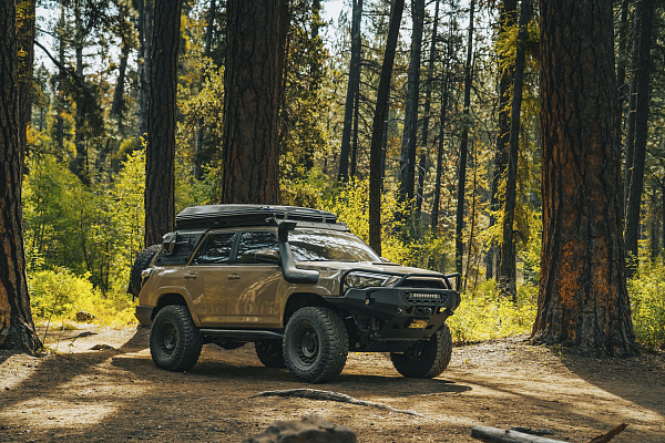 Фото дисков Black Rhino AXLE  на Toyota 4Runner V