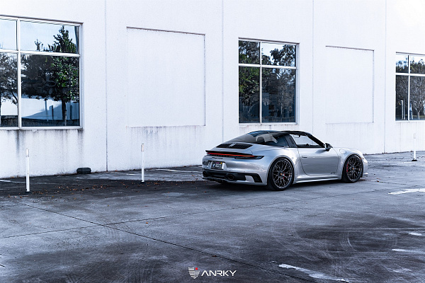 Фото дисков Anrky AN10 Глянцевый лак на Porsche 911 VIII