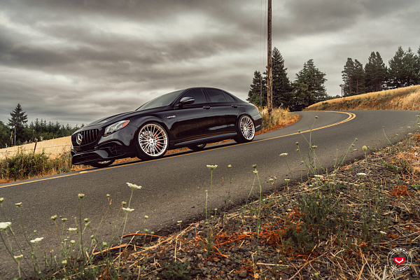 Фото дисков Vossen S17-04 Глянцевый лак на Mercedes-Benz E-Class (W213, S213, C238)