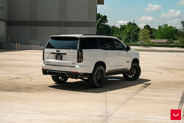Фото дисков Vossen HF6-1 Черный глянец на Cadillac Escalade V
