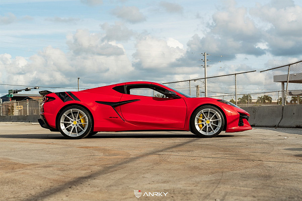 Фото дисков Anrky AN28 Глянцевый лак на Chevrolet Corvette C8