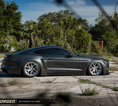 Фото дисков BC Forged HCS02 на Ford Mustang VI