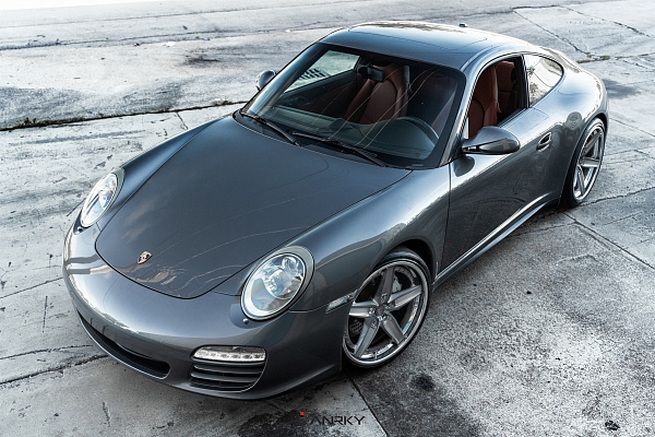Фото дисков Anrky AN35 Глянцевый лак на Porsche 911 VI
